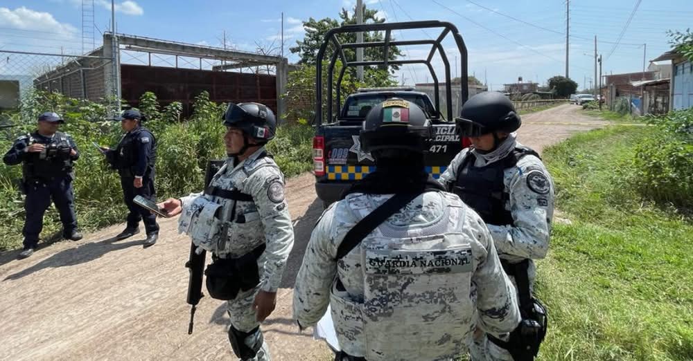 Ataque armado a agentes provoca persecución y balacera en Pénjamo