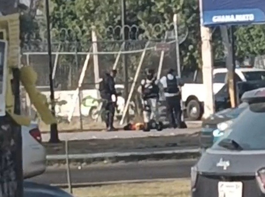 Persecución en Celaya termina con detenido y recuperan auto robado de plataforma