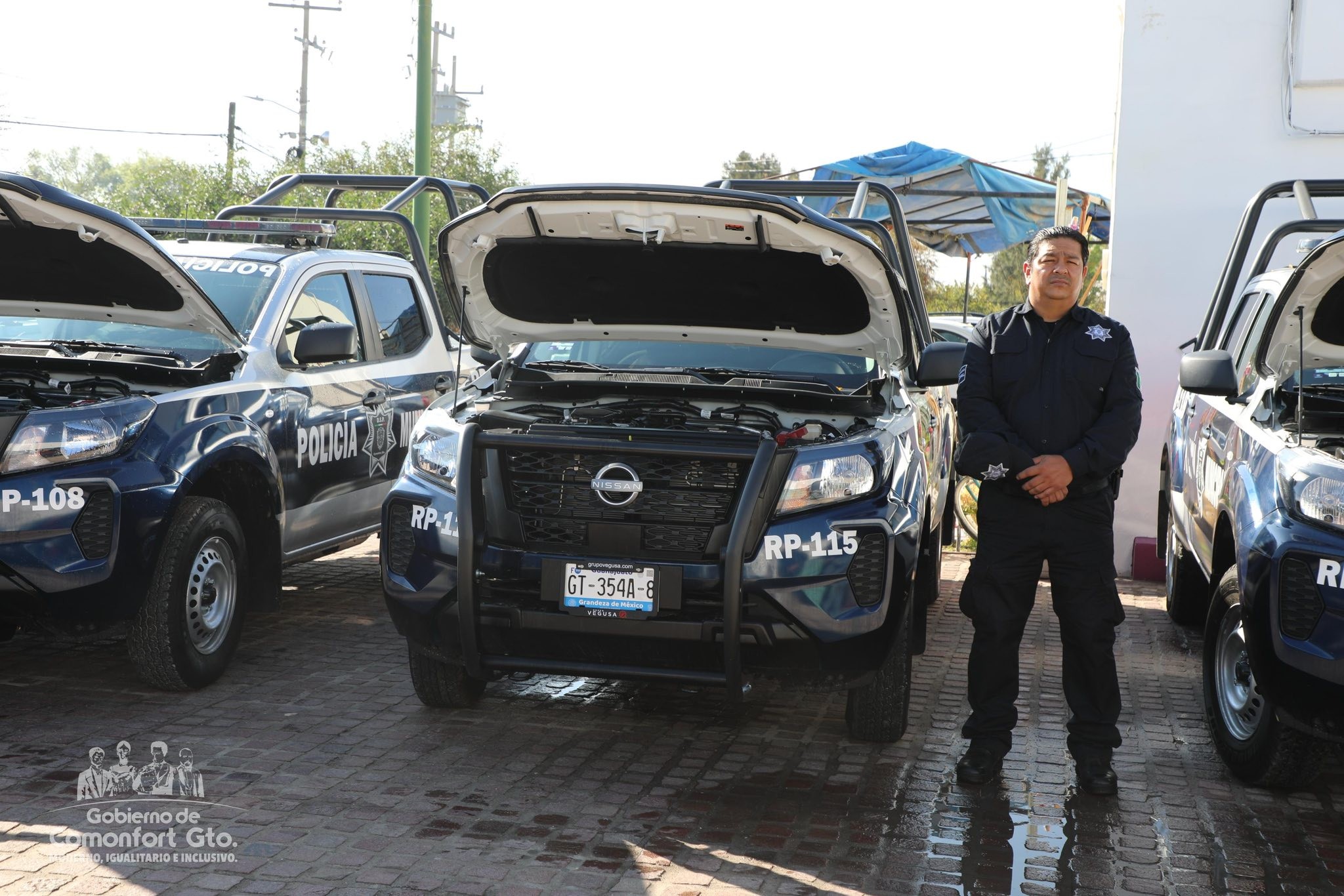 Comonfort paga hasta 78% más por patrullas y oculta contratos