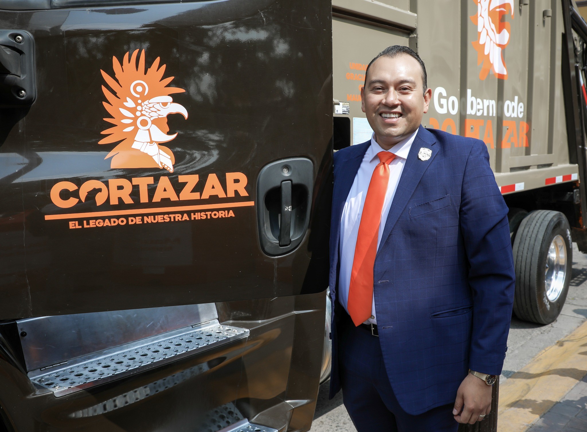 Entregan camiones de basura en Cortazar, pero cifras oficiales generan dudas