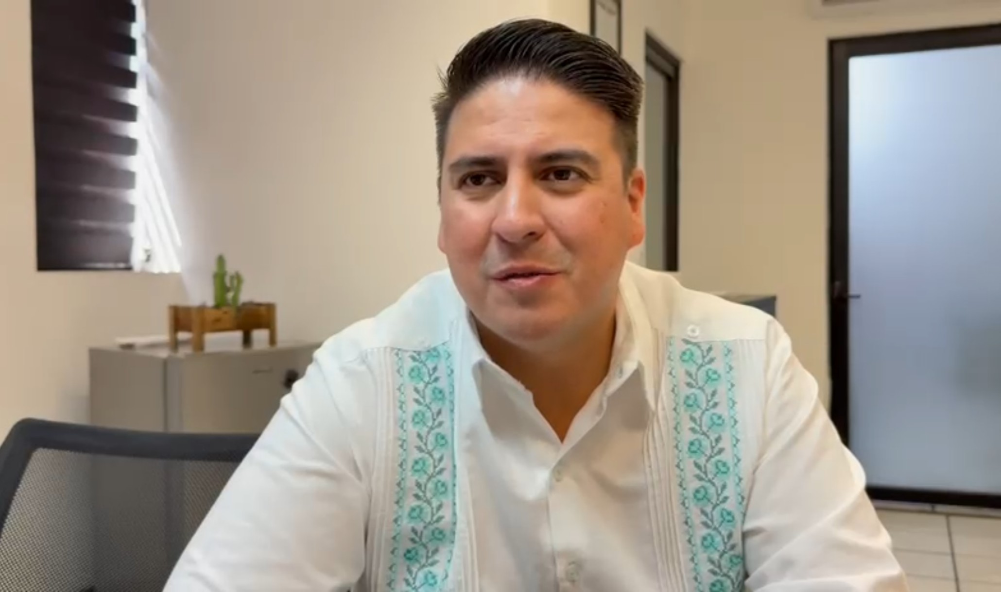 Secretario del Ayuntamiento de Celaya viaja a Miami para impulsar hermanamiento