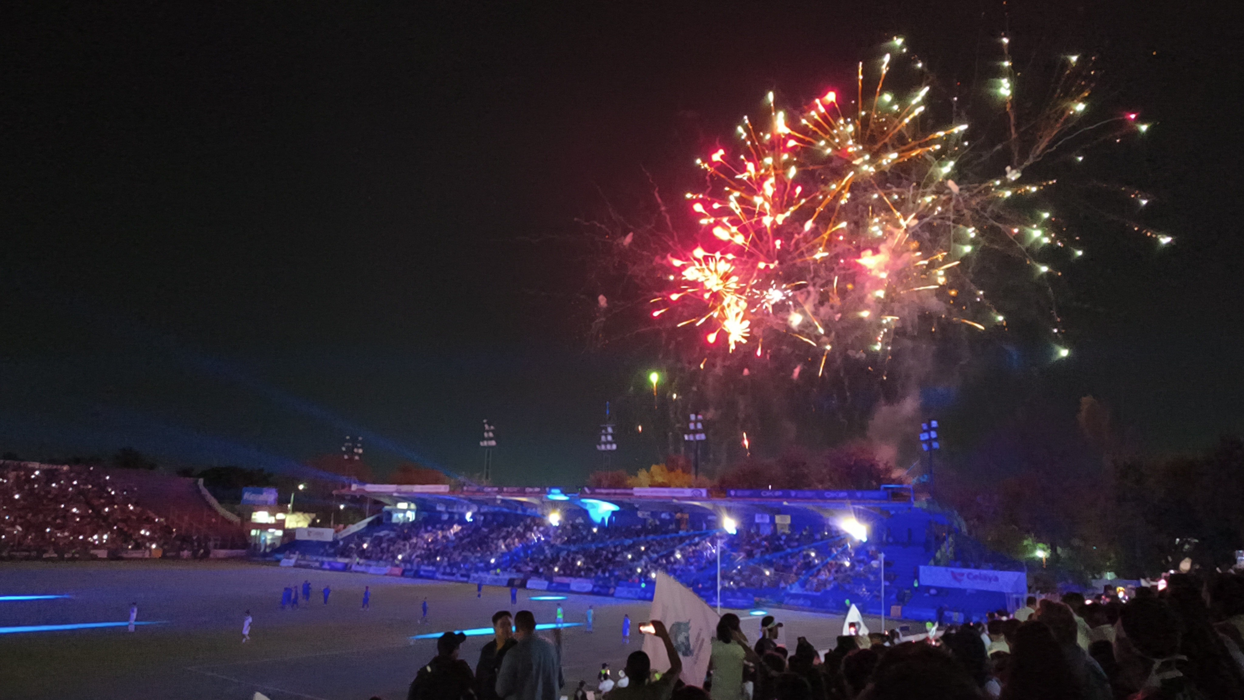 Directiva de Toros sería multada con 35 mil pesos, por uso de pirotecnia en la final