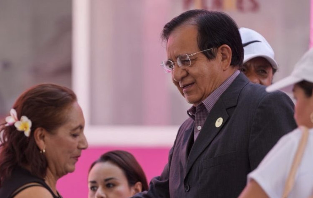 “Si nos atacan, respondemos”: alcalde responde a oposición por caso de la fuente en Presidencia