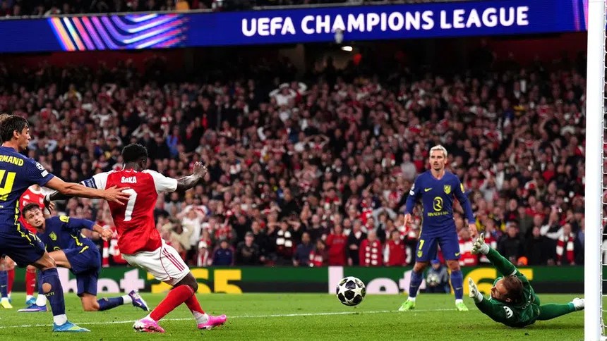 Arsenal vuelve después de 20 años, mientras el Atlético una vez más se queda en el camino