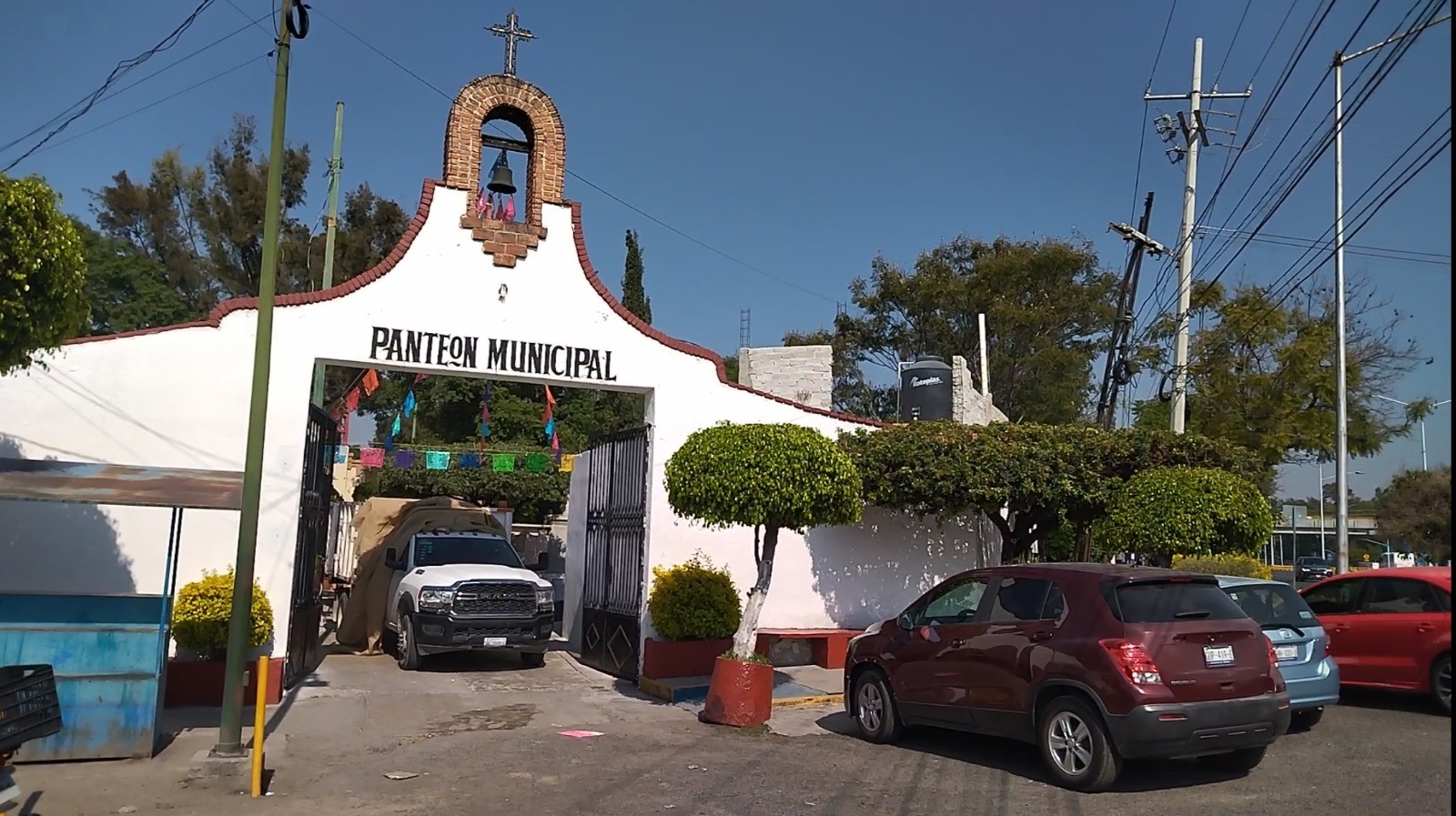 Preparan homenaje por Día de las Madres en panteones municipales de Celaya