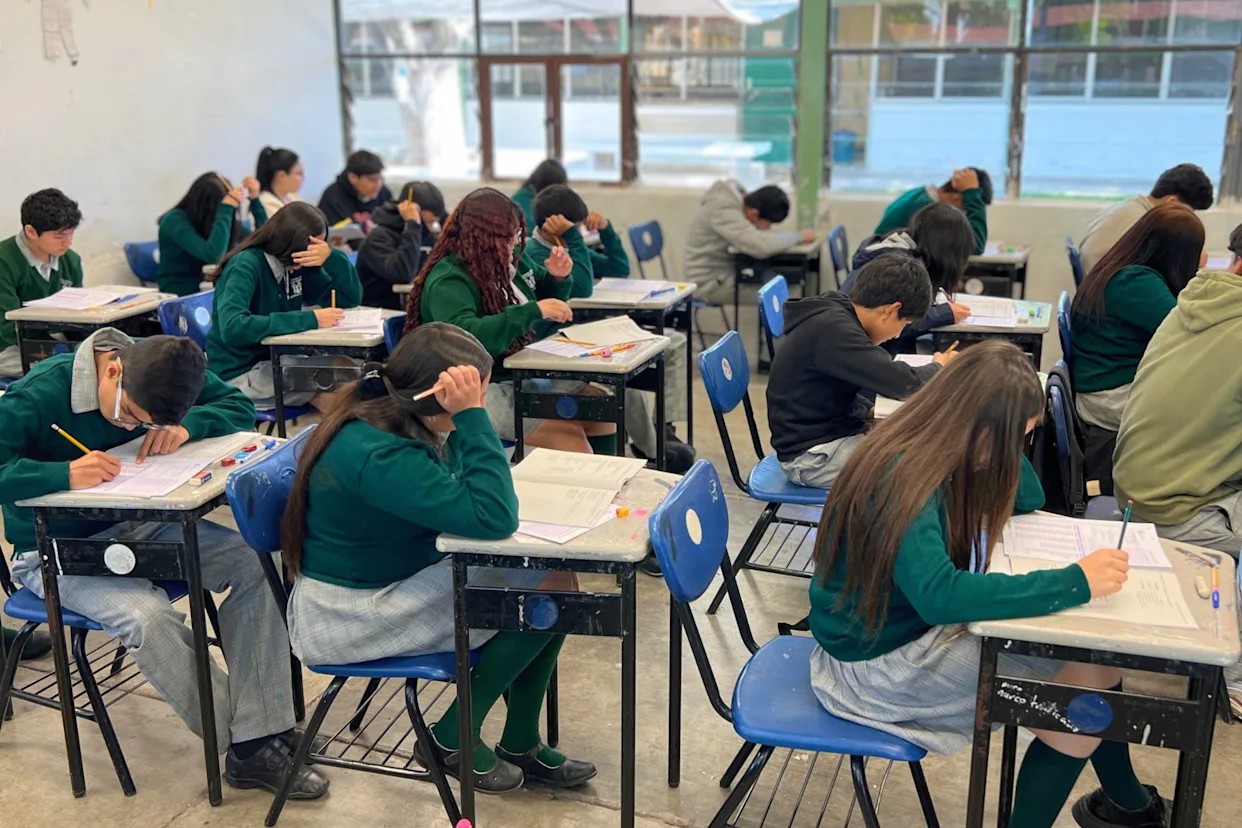 Padres de familia rechazan adelanto del fin del ciclo escolar por calor y Mundial