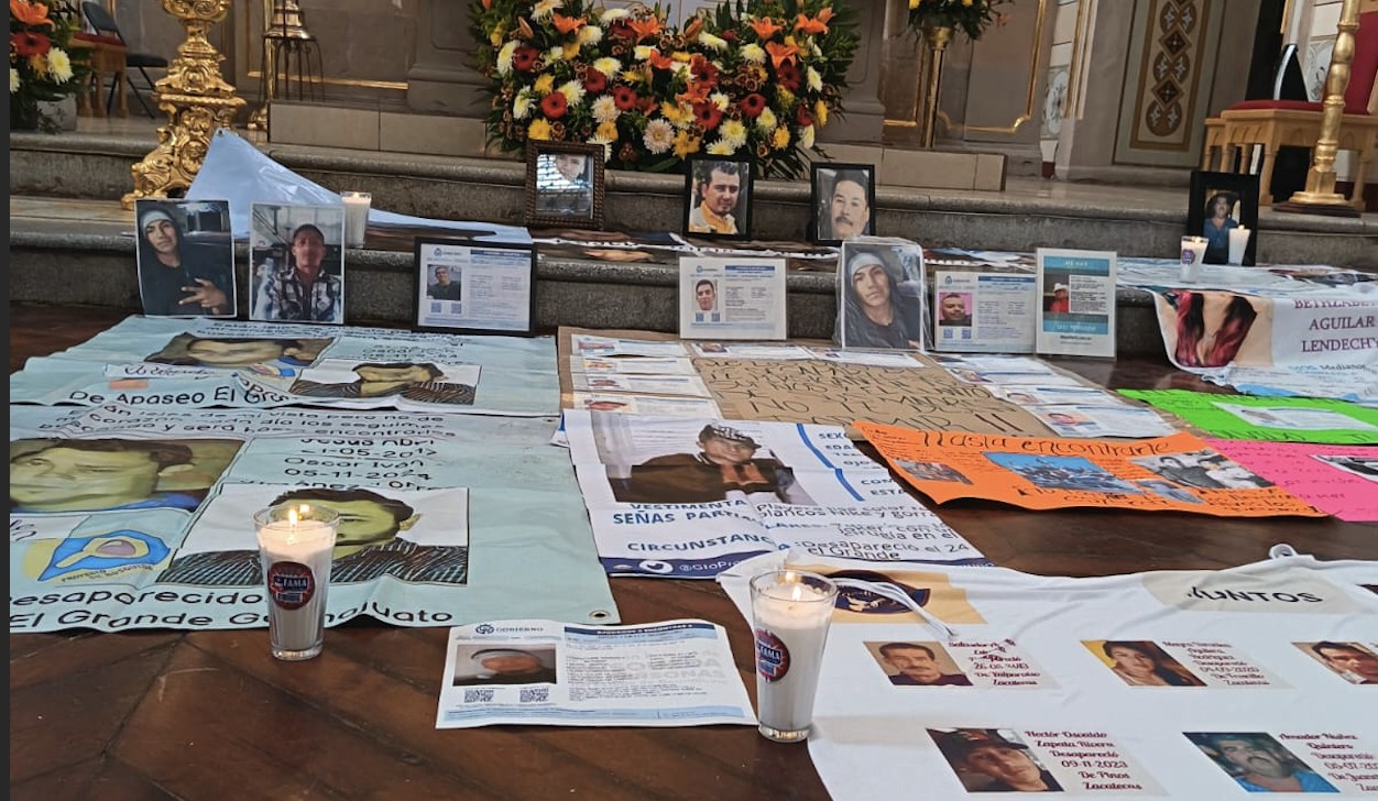 Madres buscadoras marchan en Apaseo el Grande y anuncian nuevo colectivo