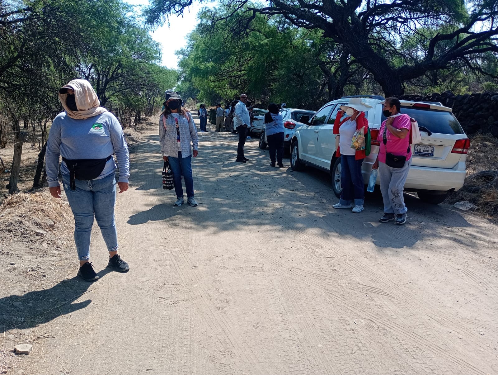 Buscadoras de León viajan a Lagos de Moreno para apoyar en hallazgos en crematorio Buscadoras de León viajan a Lagos de Moreno para apoyar en hallazgos en crematorio