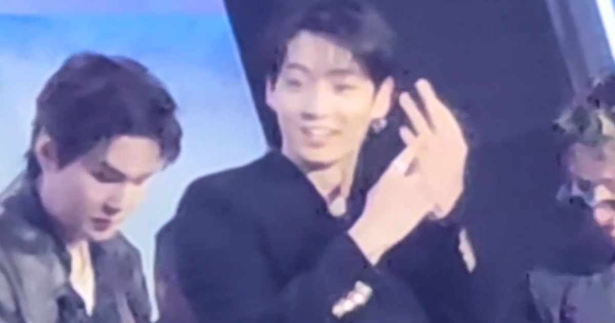 ¿Se lo robaron o desapareció? Integrante de BTS pierde su anillo en plena premiación