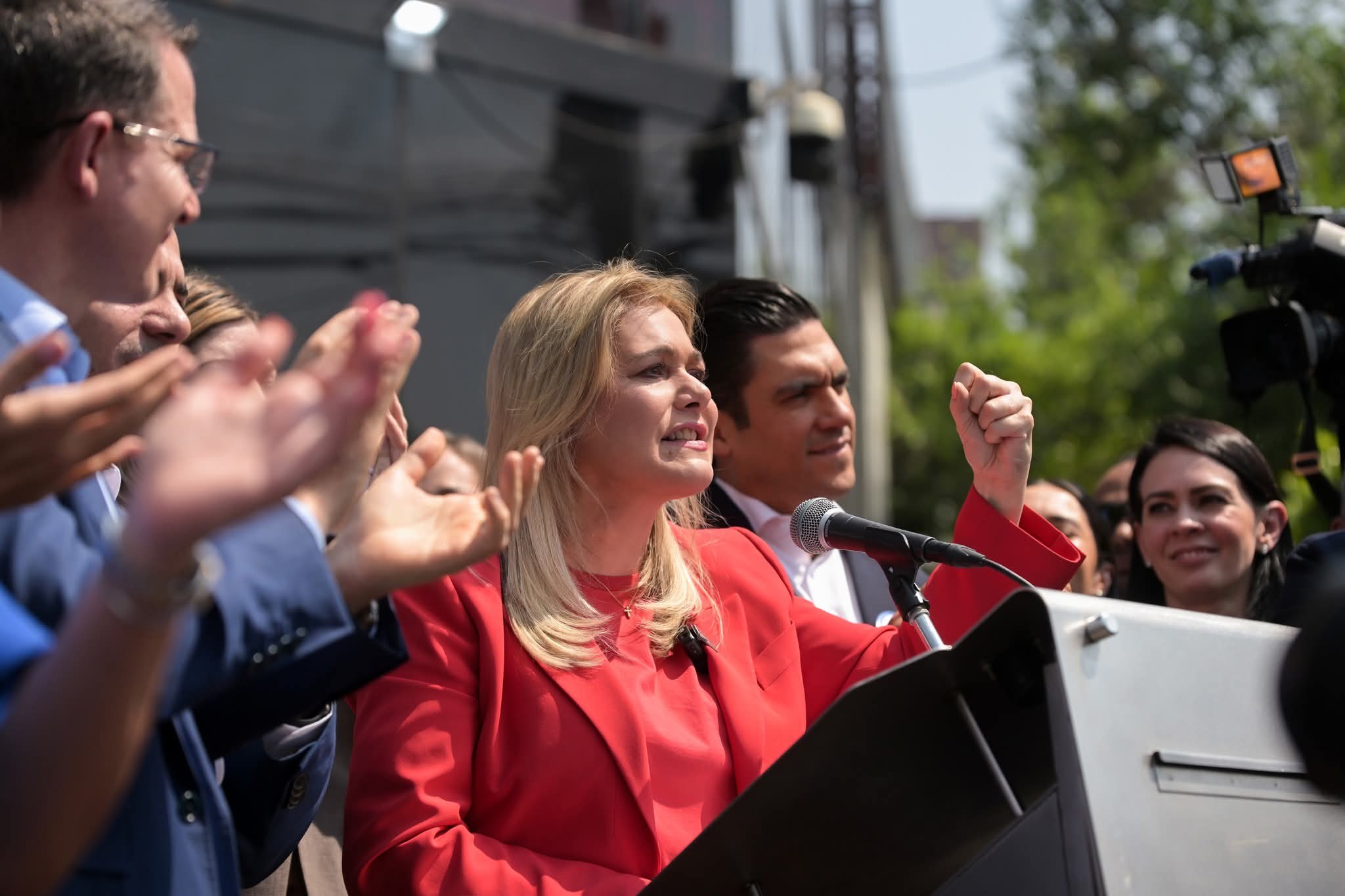 La gobernadora de Chihuahua Maru Campos compareció y acusa persecución política