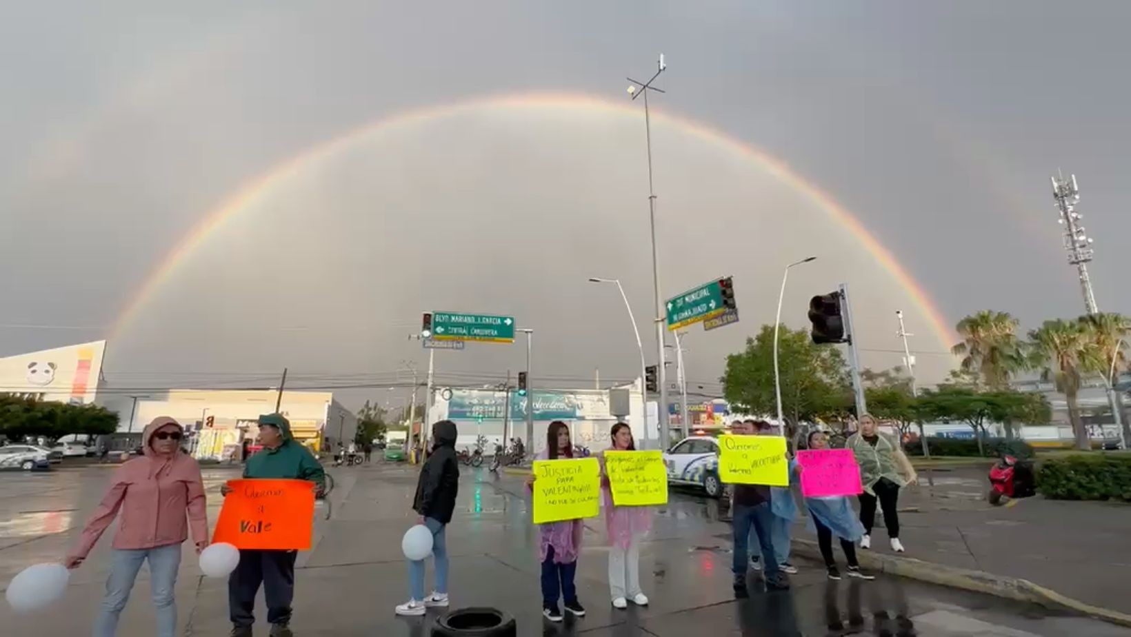 Bloqueos en Irapuato por caso de Valentina