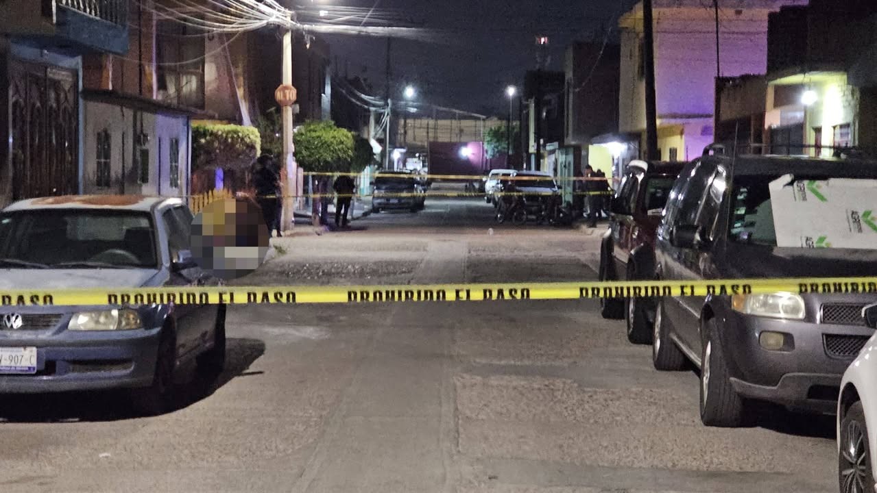 Comando armado irrumpe en reunión; deja cuatro muertos, tres heridos y un hombre privado de la libertad