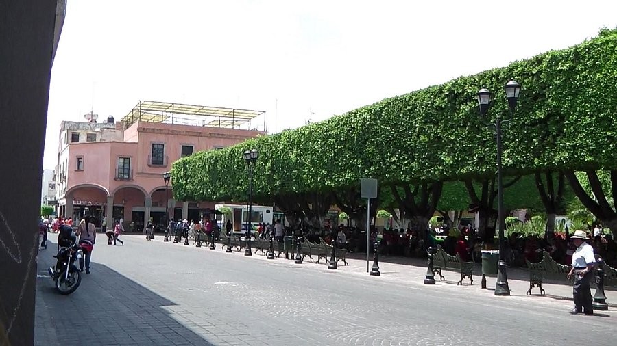 Retiran sonideros del Jardín Principal para recuperar espacios del danzón en Celaya