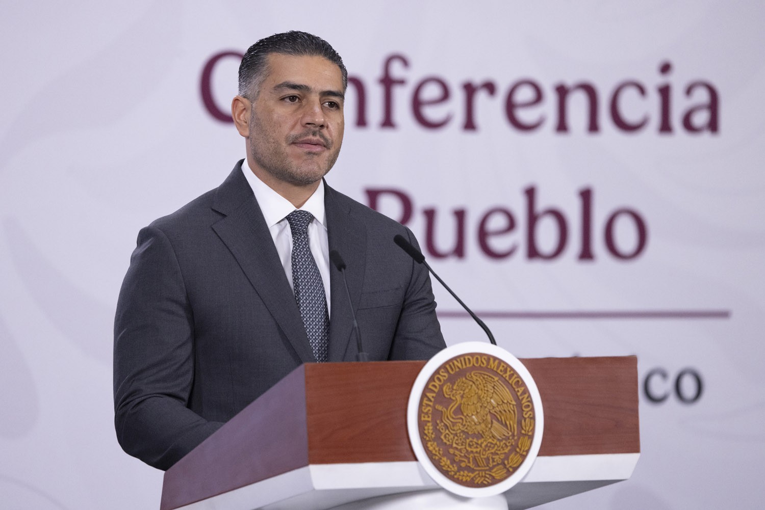 Detienen a alcalde de Cuautla por orden de la FGR durante Operativo Enjambre