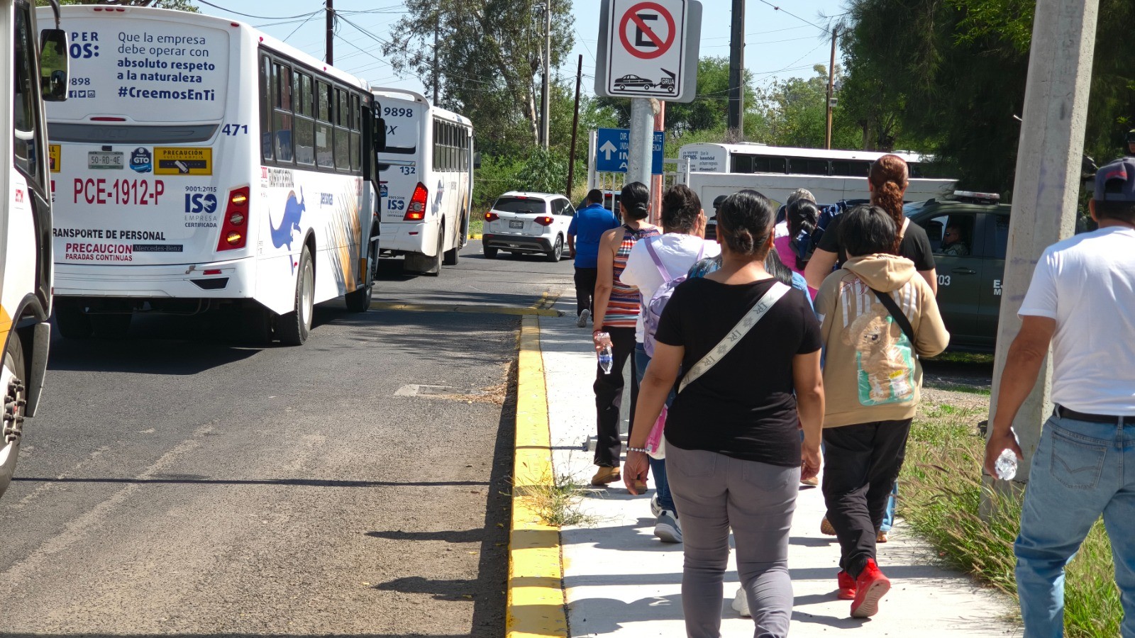 Niega alcalde acarreo en evento de Morena y confirma aportaciones de funcionarios