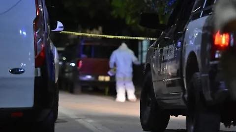 Asesinan a dos hombres dentro de taller de hojalatería en Apaseo el Alto