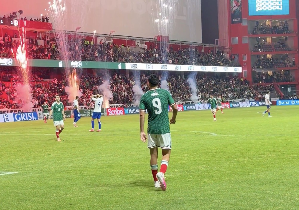 Raúl Jiménez iguala a Borgetti y va por 'Chihcarito' en los máximos goleadores del Tri