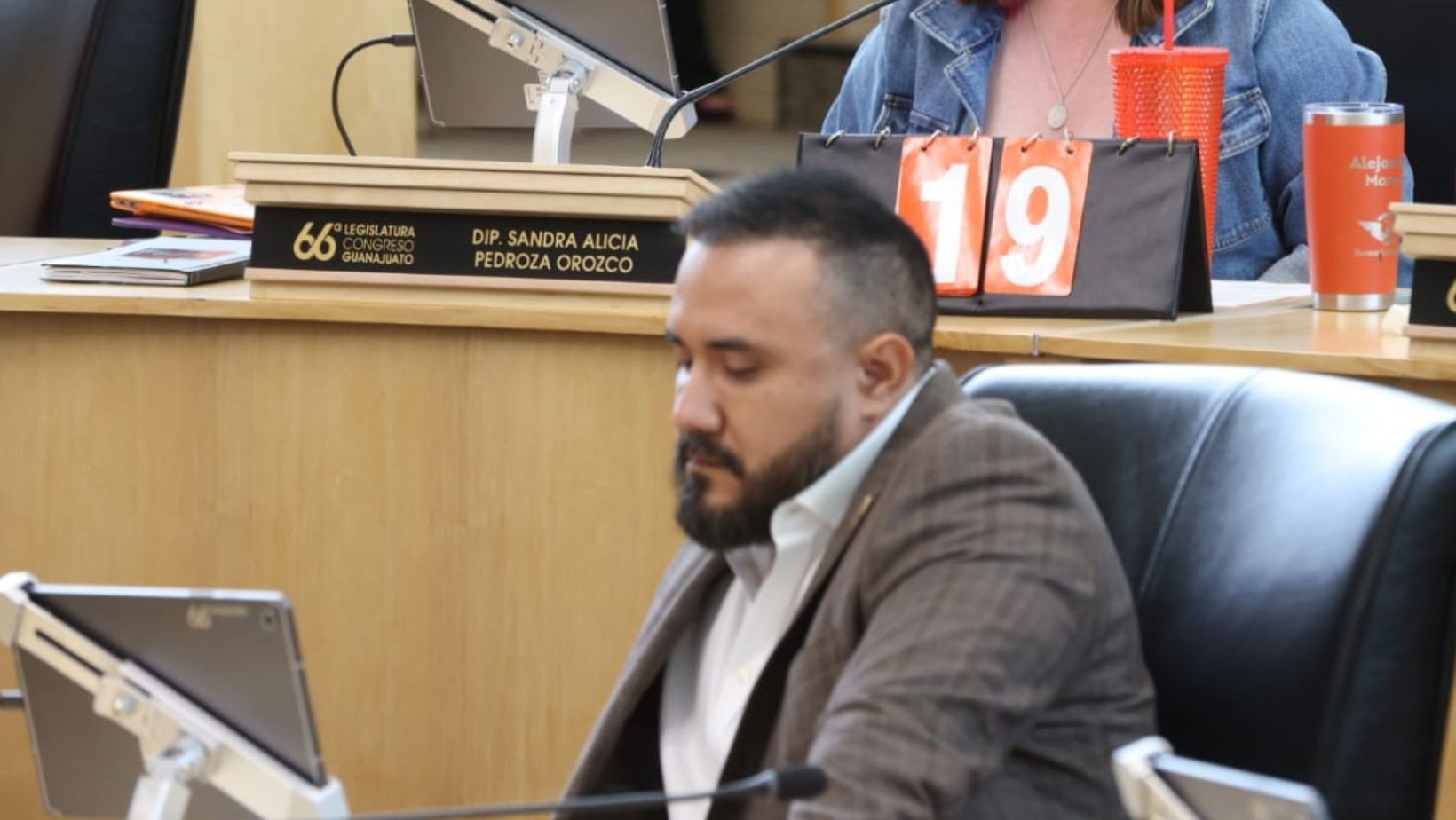 “Soy un chapulín, pero congruente”: Diputado Tovar encara críticas en la tribuna del Congreso de Guanajuato