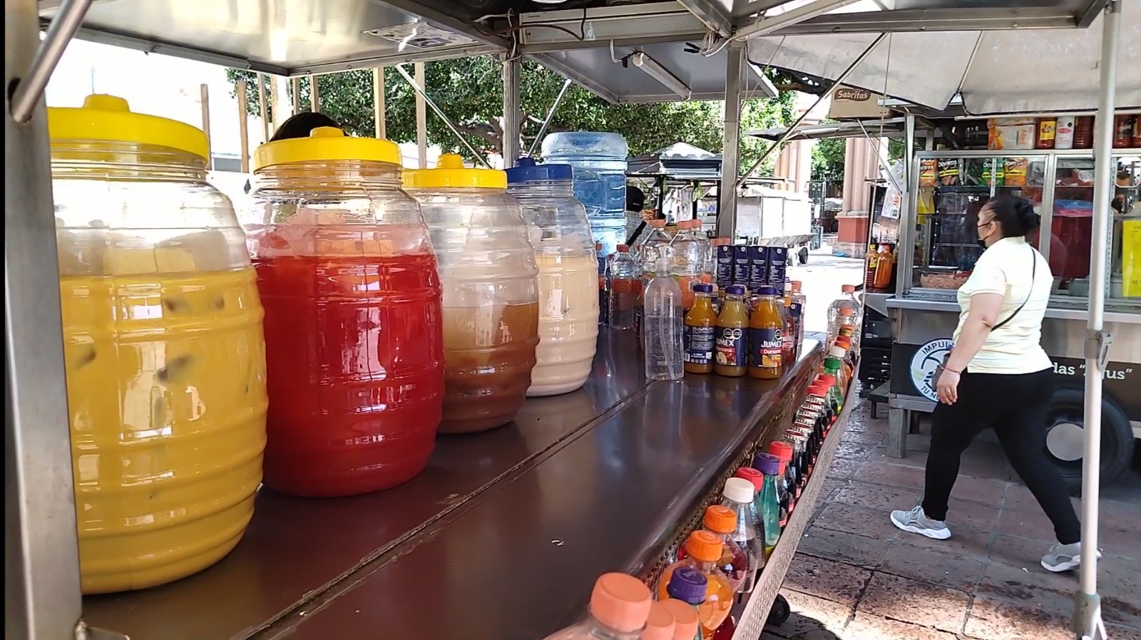 Uso de cofia y cubrebocas será obligatorio para vendedores de comida en Celaya