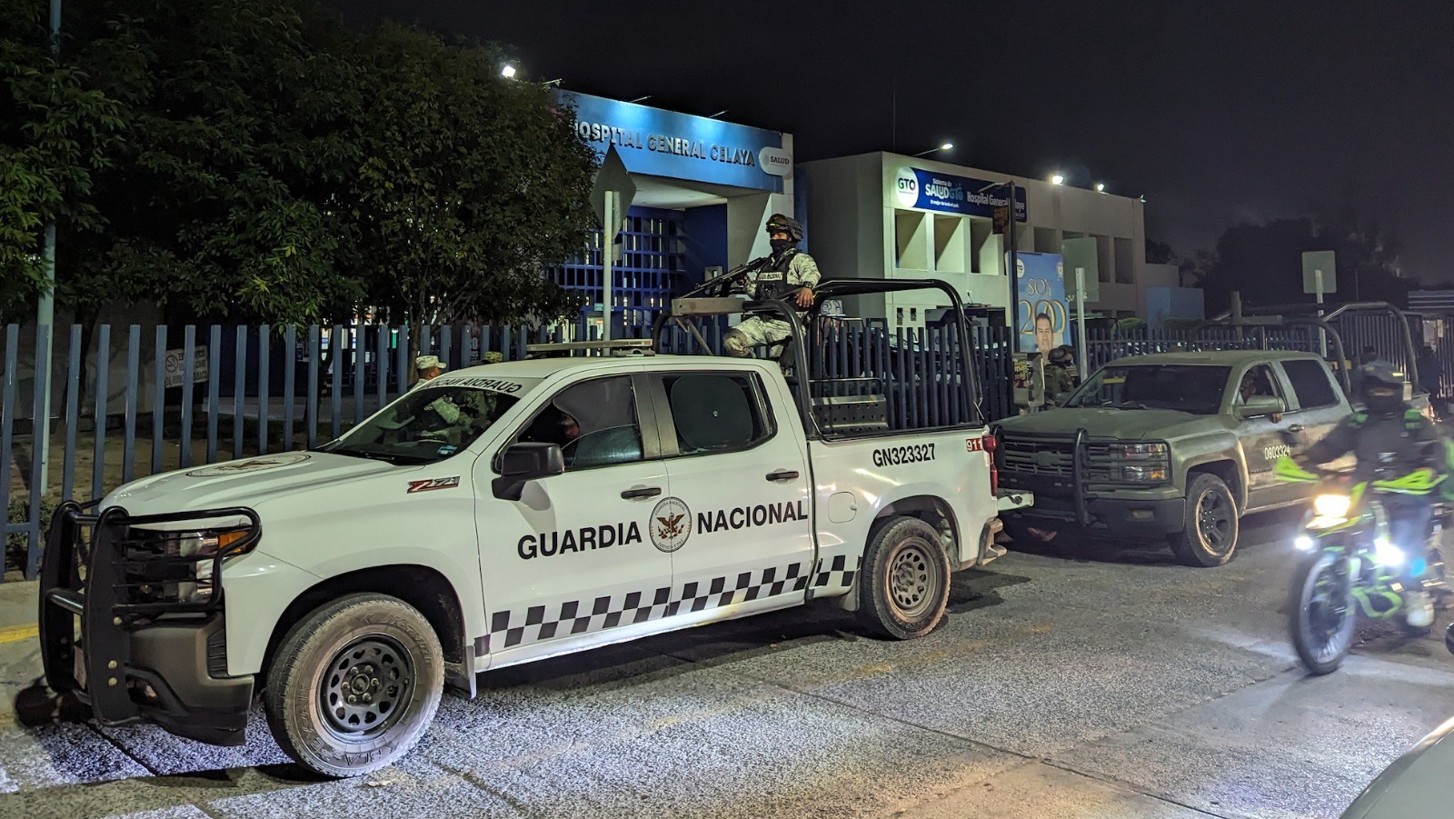 Atacan con presunto ácido a pareja en Bosques de la Alameda; joven sufrió quemaduras graves