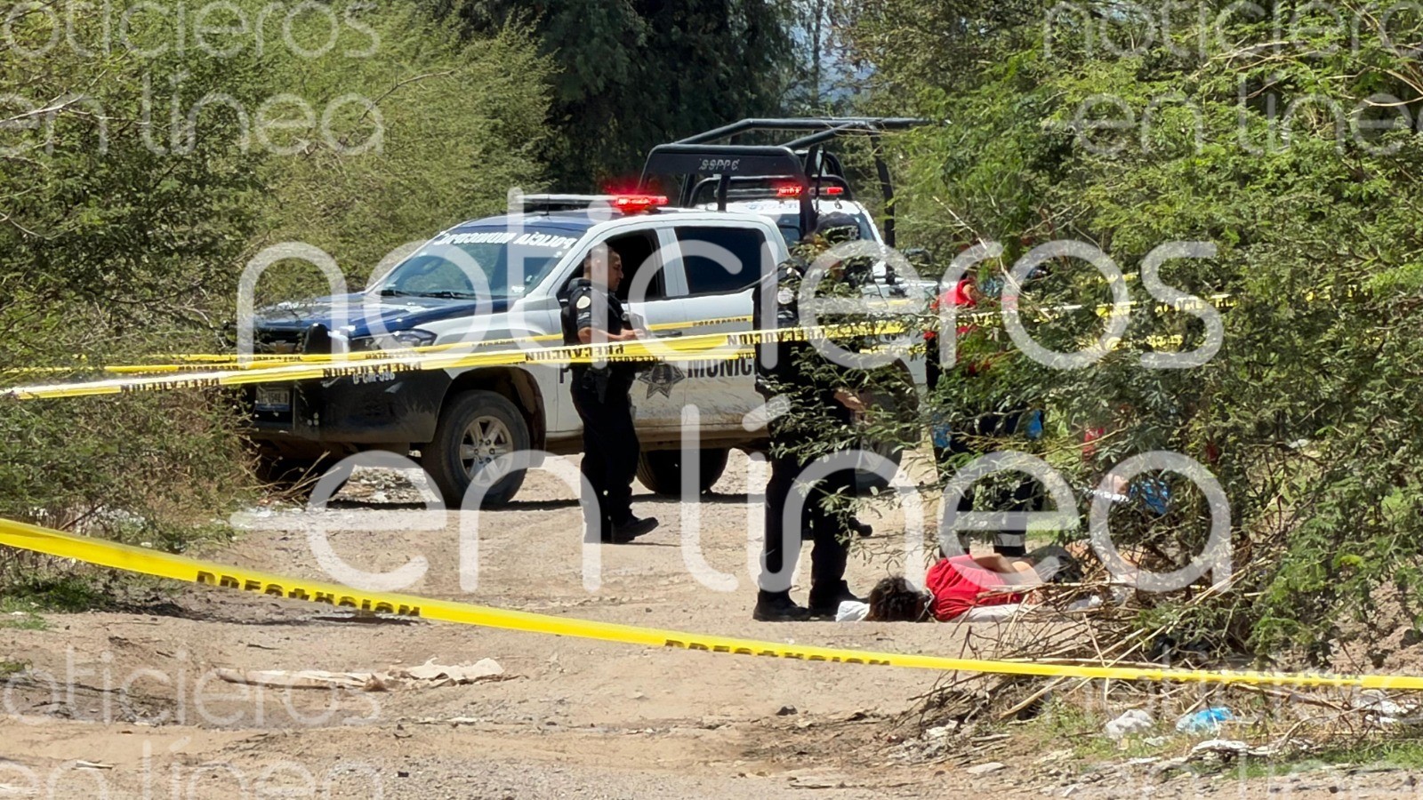 Localizan cuerpos de un hombre y una mujer con huellas de violencia en camino hacia Mirasierra