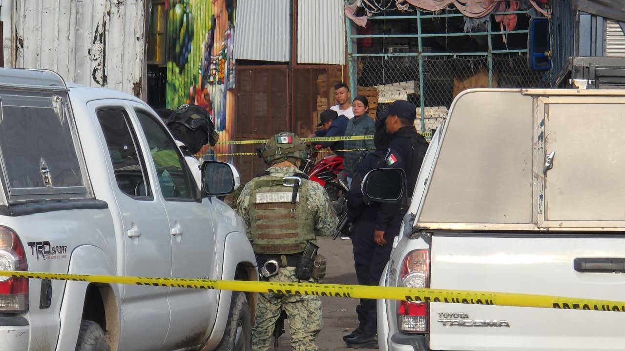 Asesinan a joven cargador en la ampliación de la Central de Abastos de Celaya