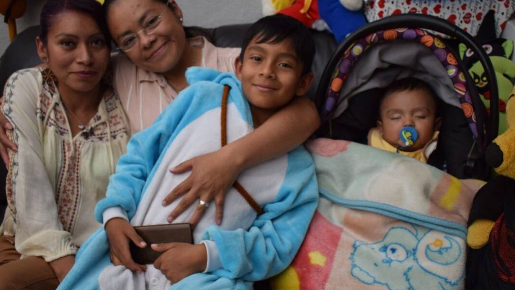 Proponen reconocer legalmente a familias comaternales en Guanajuato