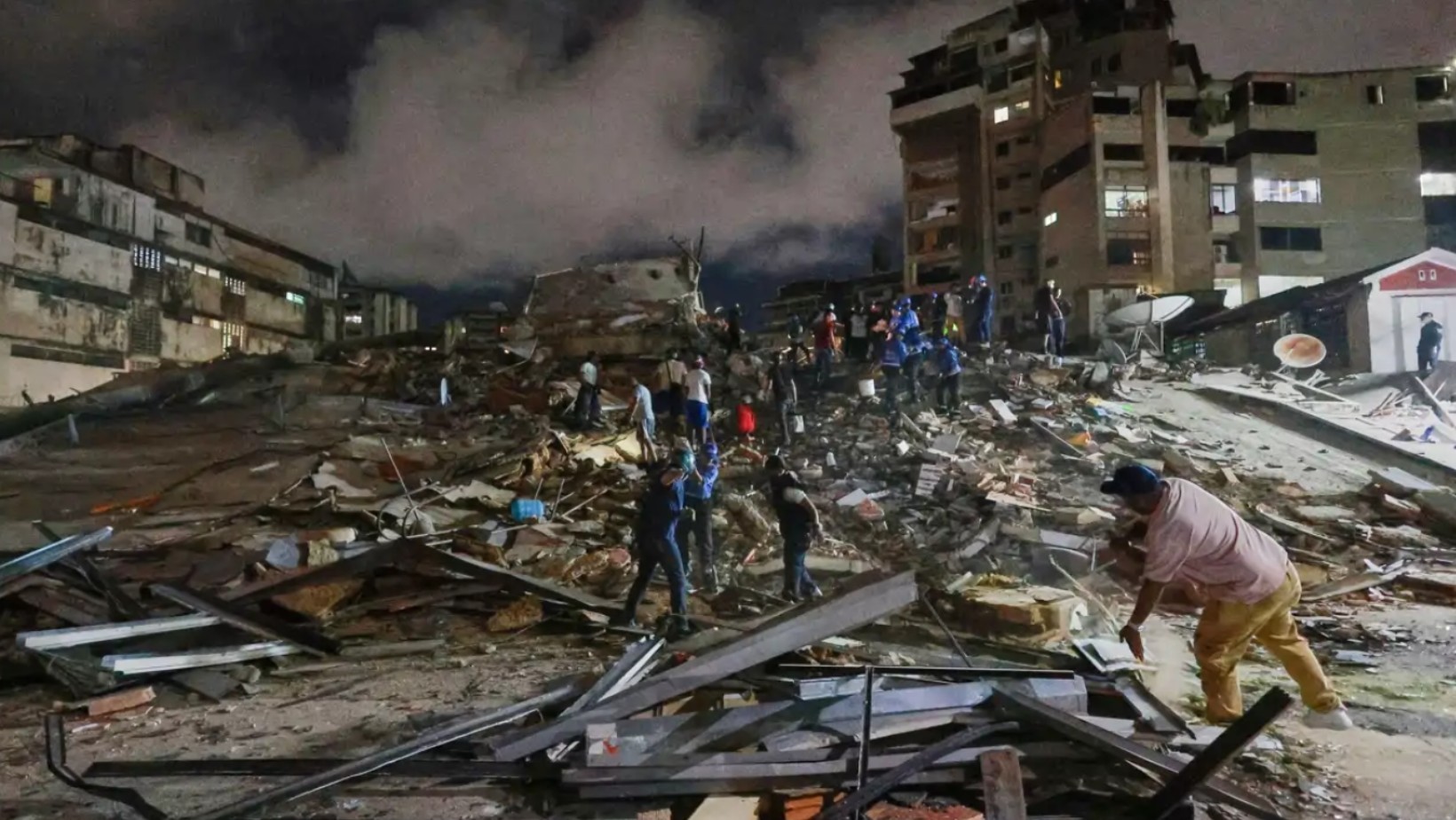 Fuerte terremoto sacude Caracas y deja pérdidas, daños y pánico