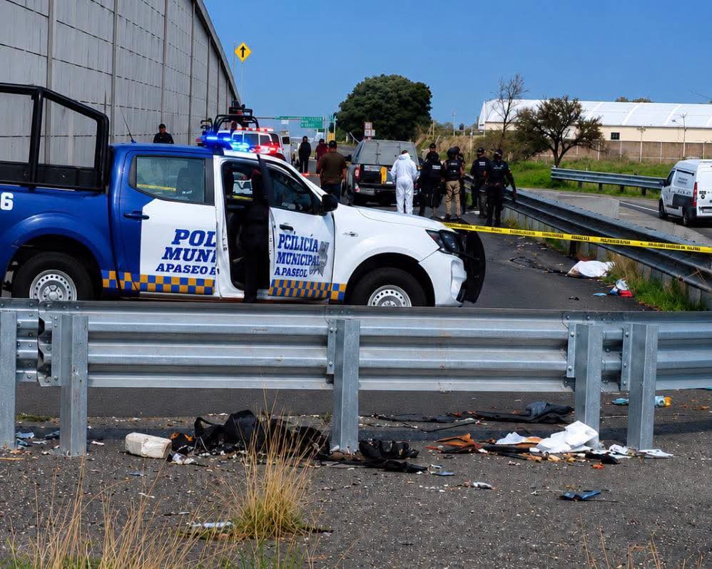 Abandonan cuerpos de tres hombres en retorno carretero de Apaseo–Celaya