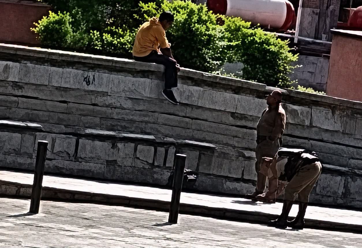 Rescatan a hombre que intentaba saltar de puente en Guanajuato capital