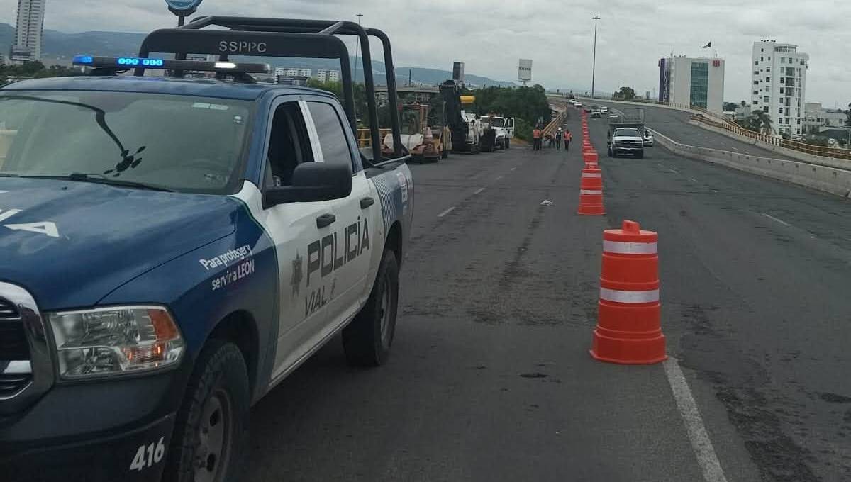 Cierran rampa en bulevar Morelos en León por obras