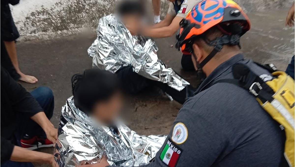 Rescatan a menores arrastrados por el arroyo Mariches