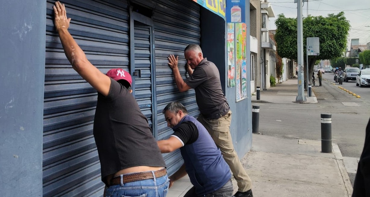 Dan ‘cortinazo’ a depósito de cerveza en Celaya; roban mercancía y efectivo