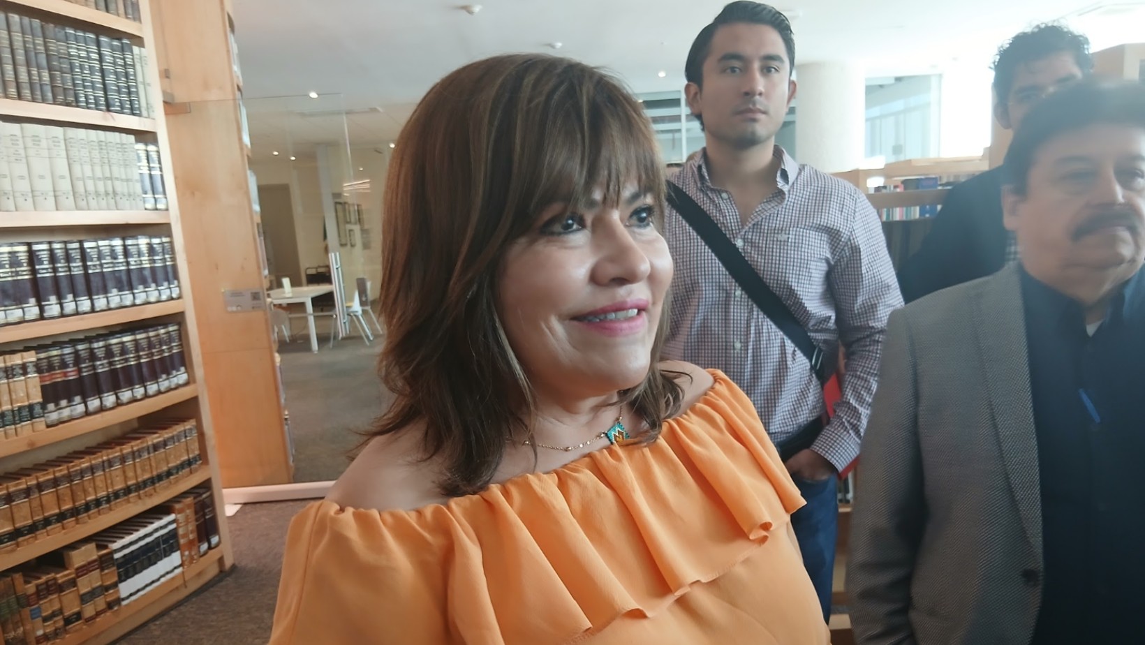 Diputada del Pri cuestiona instalación de semáforos y celebra posible reubicación