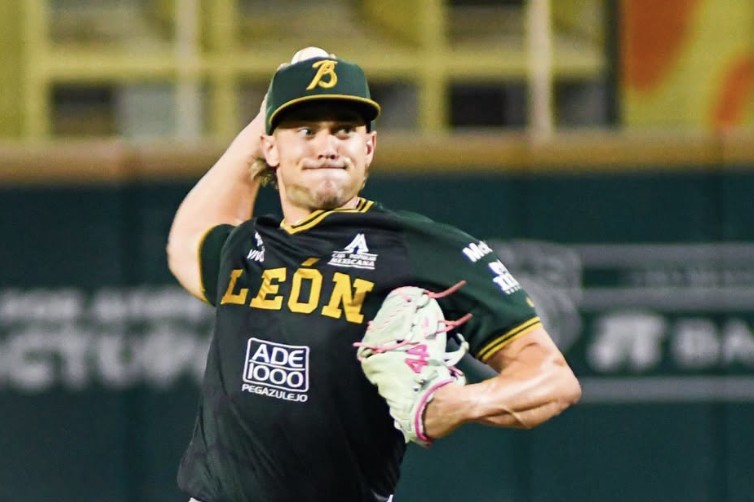 Bravos de León recibe a Pericos de Puebla en una serie clave por la cima del Sur