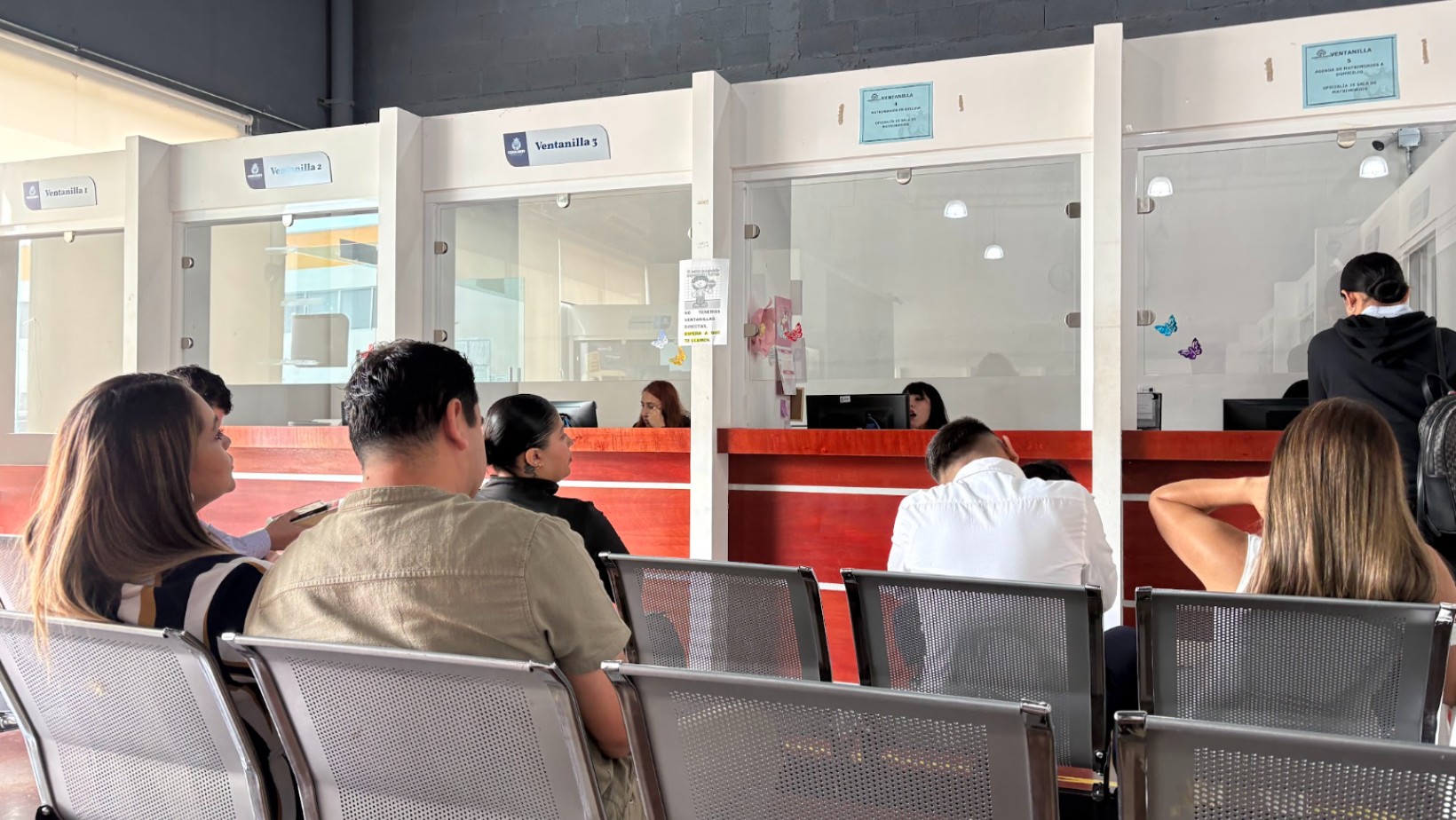 Falla en el sistema nacional retrasa bodas y trámites en León