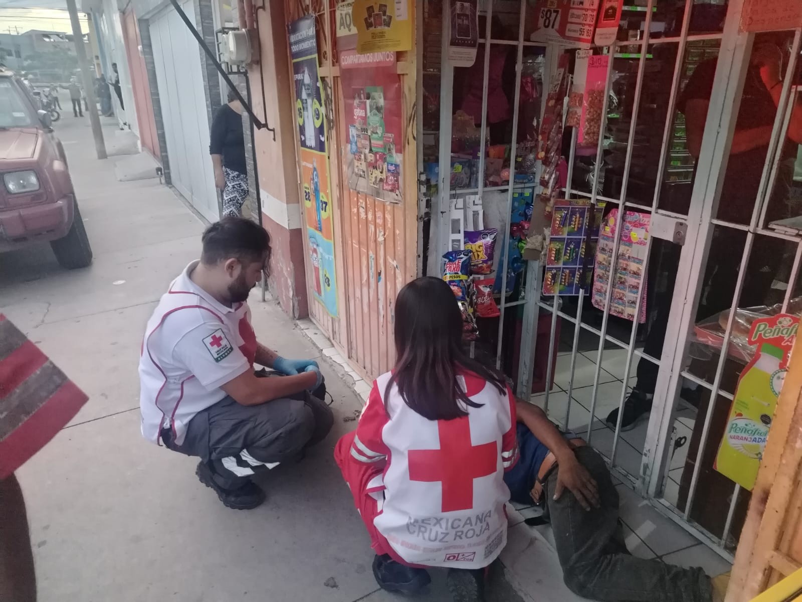 Auxilian a hombre lesionado tras presunto asalto en la colonia Ampliación Emiliano Zapata de Celaya
