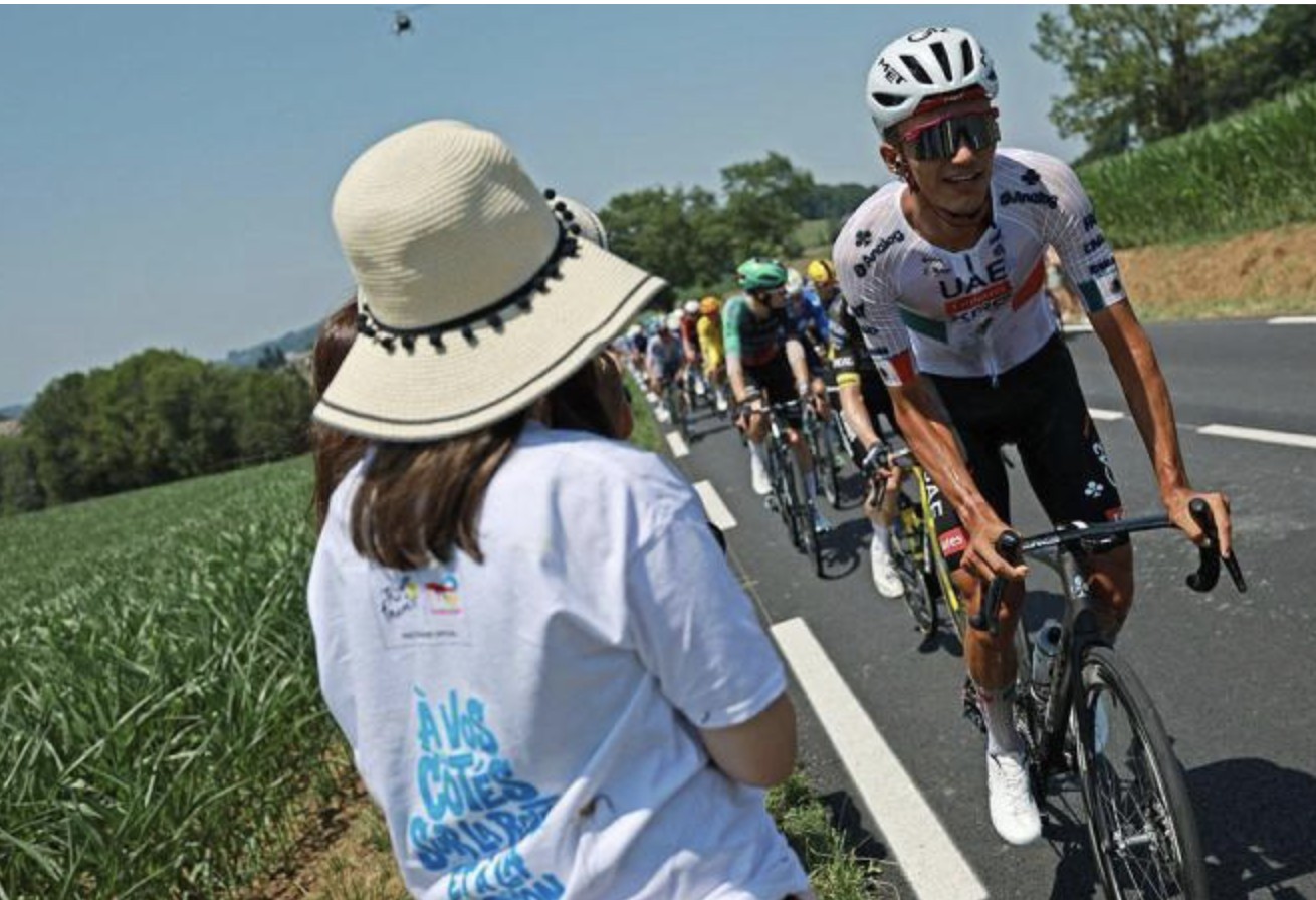 Pogacar conquista el Tourmalet con apoyo de Isaac del Toro; el mexicano sube al tercer lugar de la general