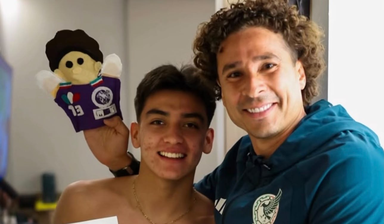 Gilberto Mora conquista las redes; supera a Guillermo Ochoa y es el jugador con más seguidores en Instagram