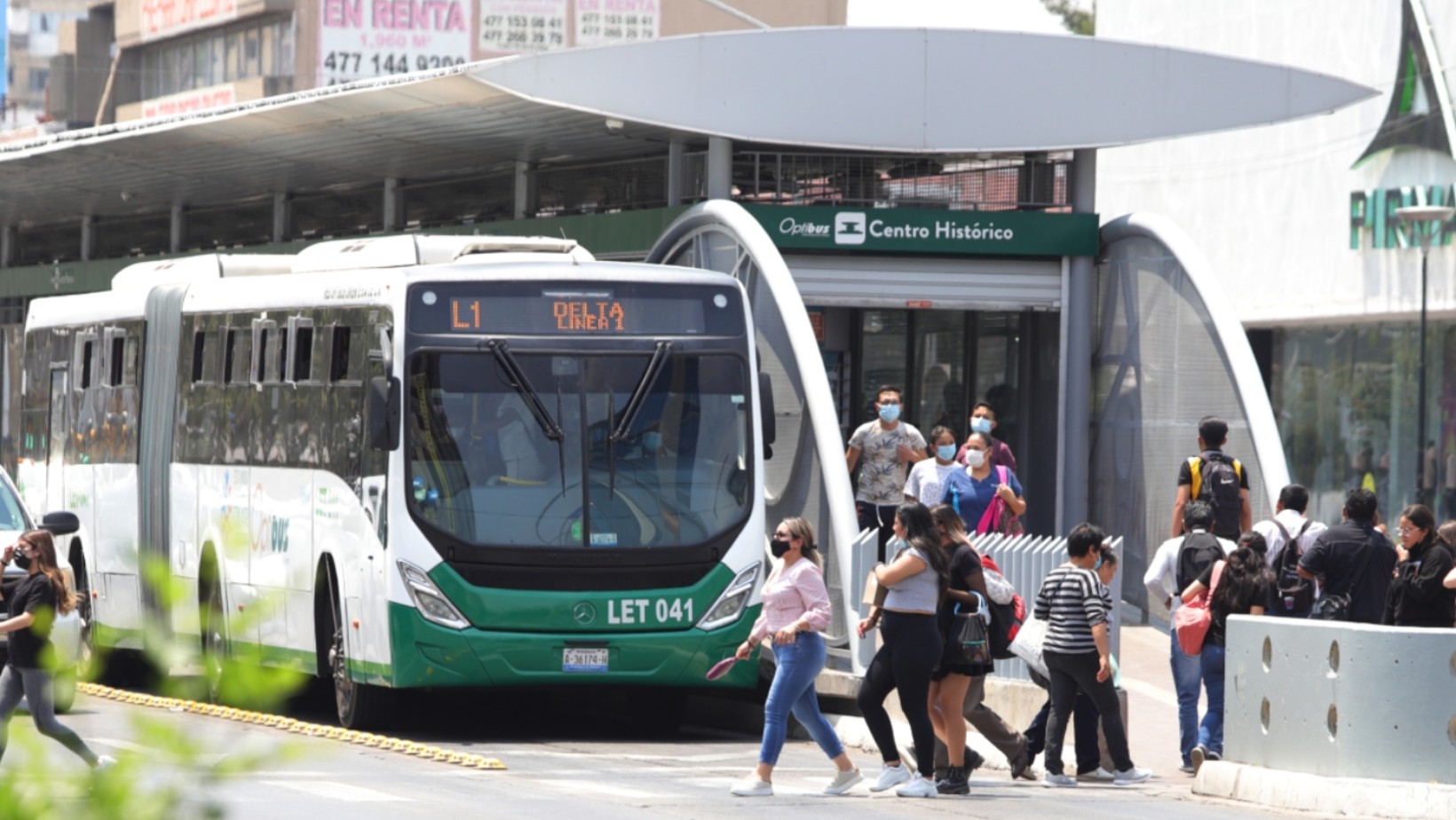 Gobierno de León revisará el funcionamiento del transporte público