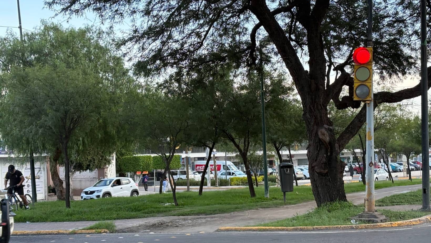 ¡Cuidado si pasas por aquí! Alertan por asaltos en bulevar Cervantes Saavedra