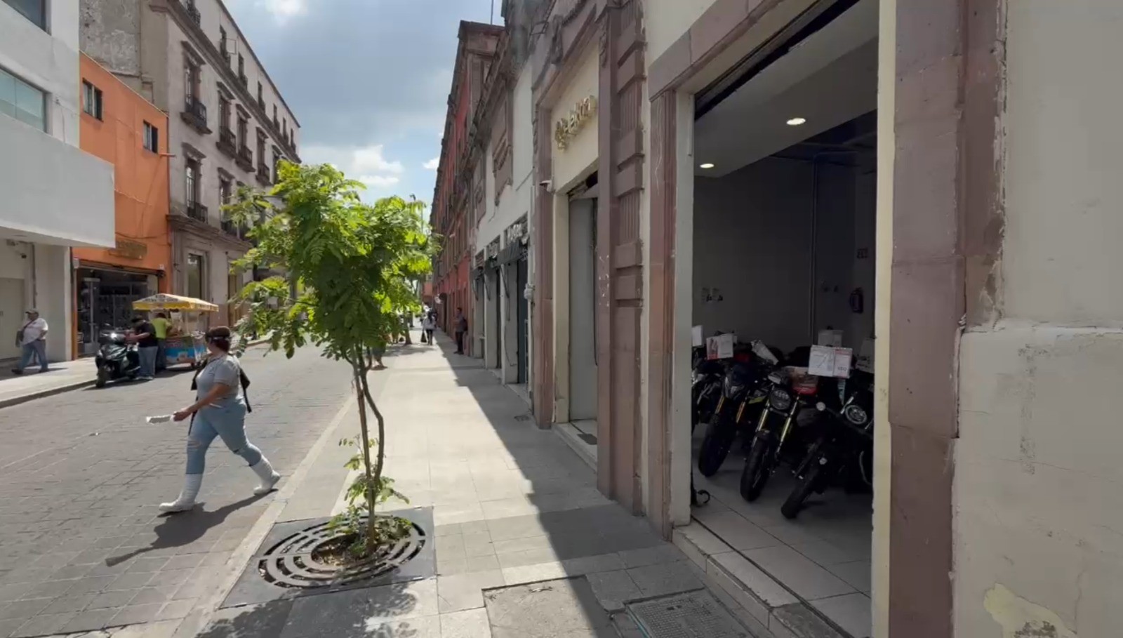 Reabre Elektra en Celaya tras corregir riesgo por planta eléctrica