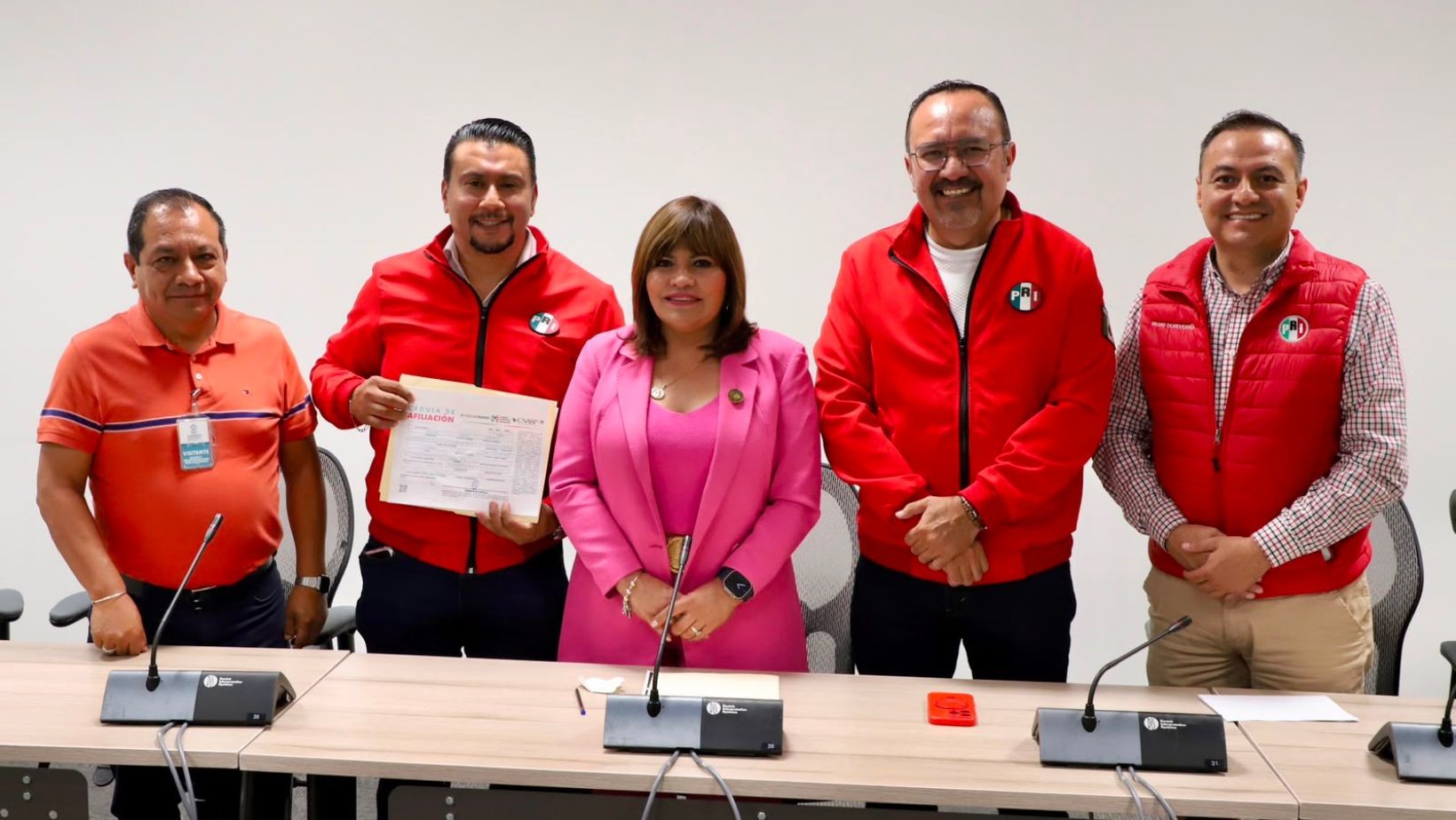 PRI exige transparencia tras investigaciones sobre Morena PRI exige transparencia tras investigaciones sobre Morena