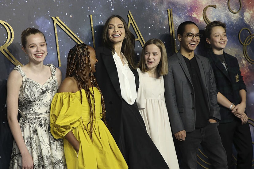 Una hija más de Brad Pitt y Angelina Jolie solicitó legalmente eliminar el apellido de su padre