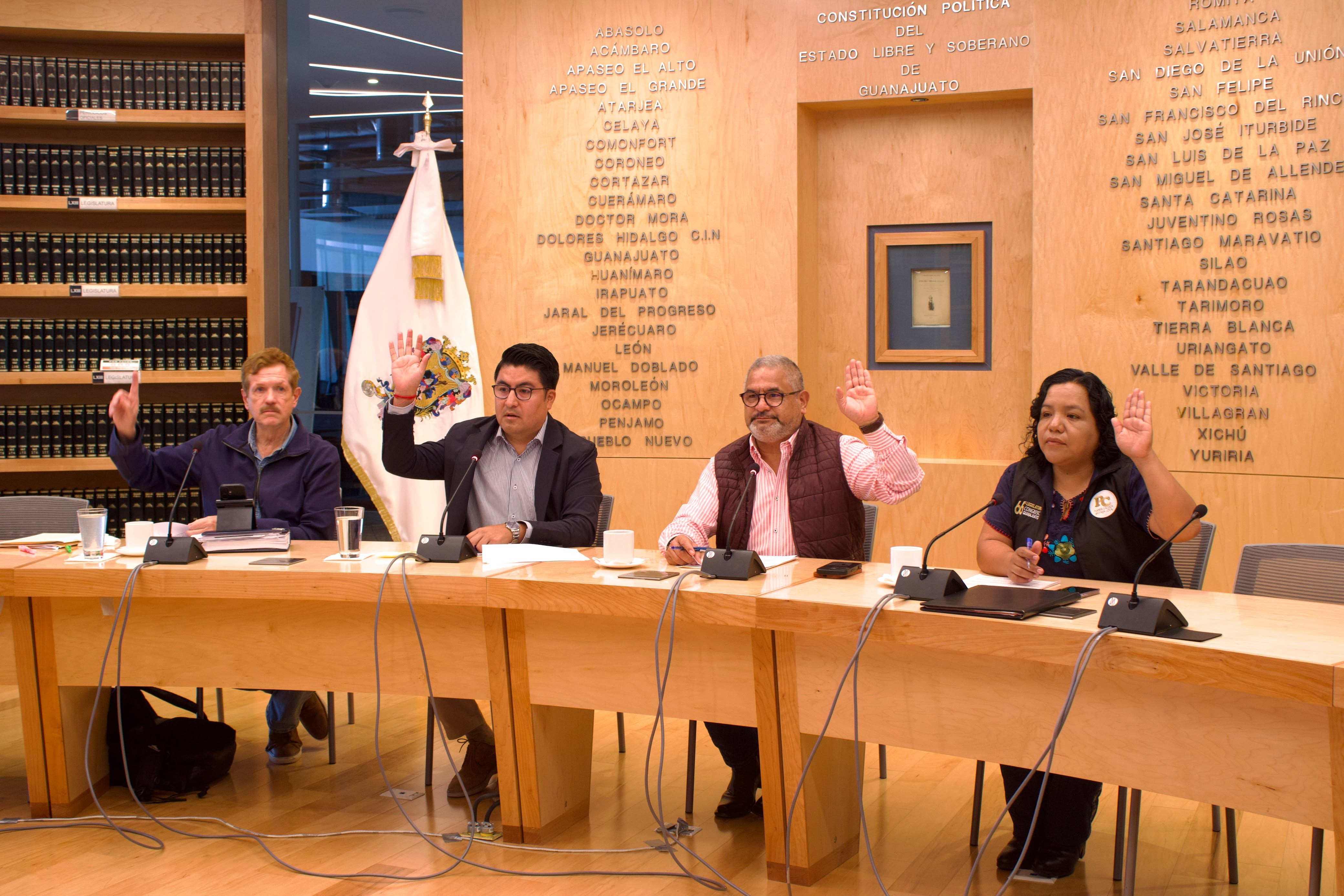 Congreso amplía 180 días plazo para dictaminar exhorto sobre presuntas irregularidades en el Mercado Hidalgo