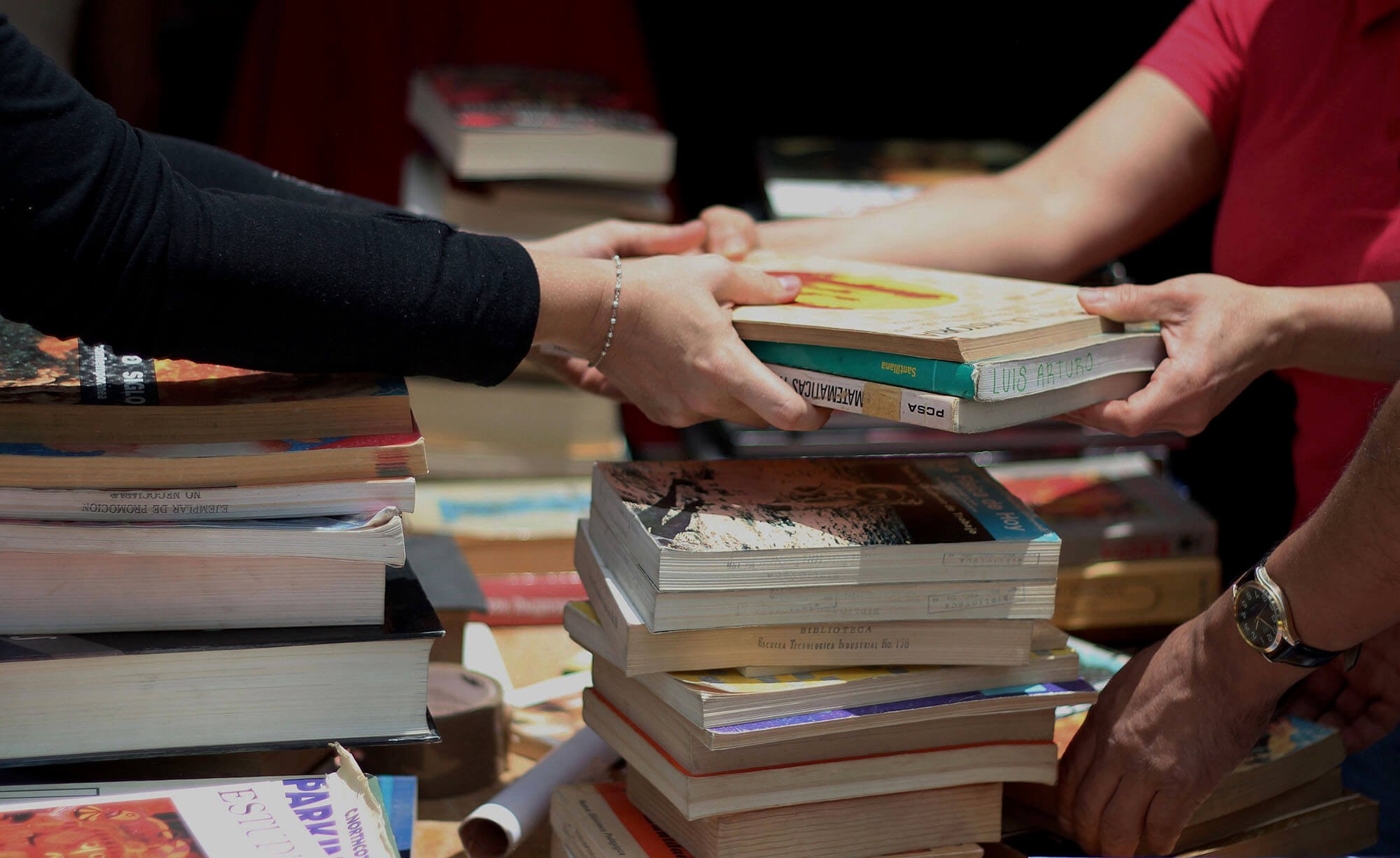 ¿Ya no usarás tus libros de texto? Dónalos y ayuda a niñas y niños con cáncer en León