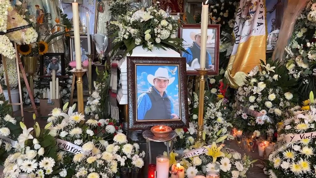 Exigen justicia para Juan Alfredo, joven paramédico y estudiante asesinado en Comonfort