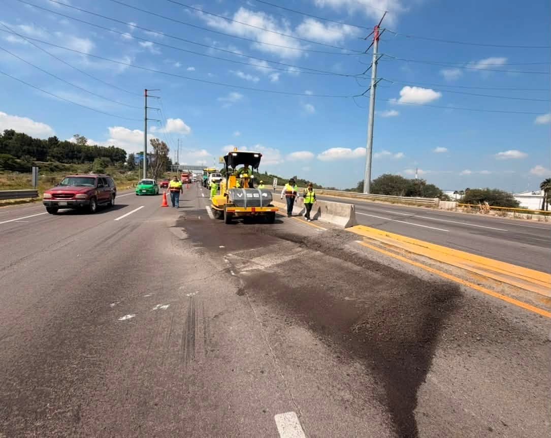 Pide SICT paciencia por obras carreteras en Guanajuato; rehabilitan 26 frentes de trabajo