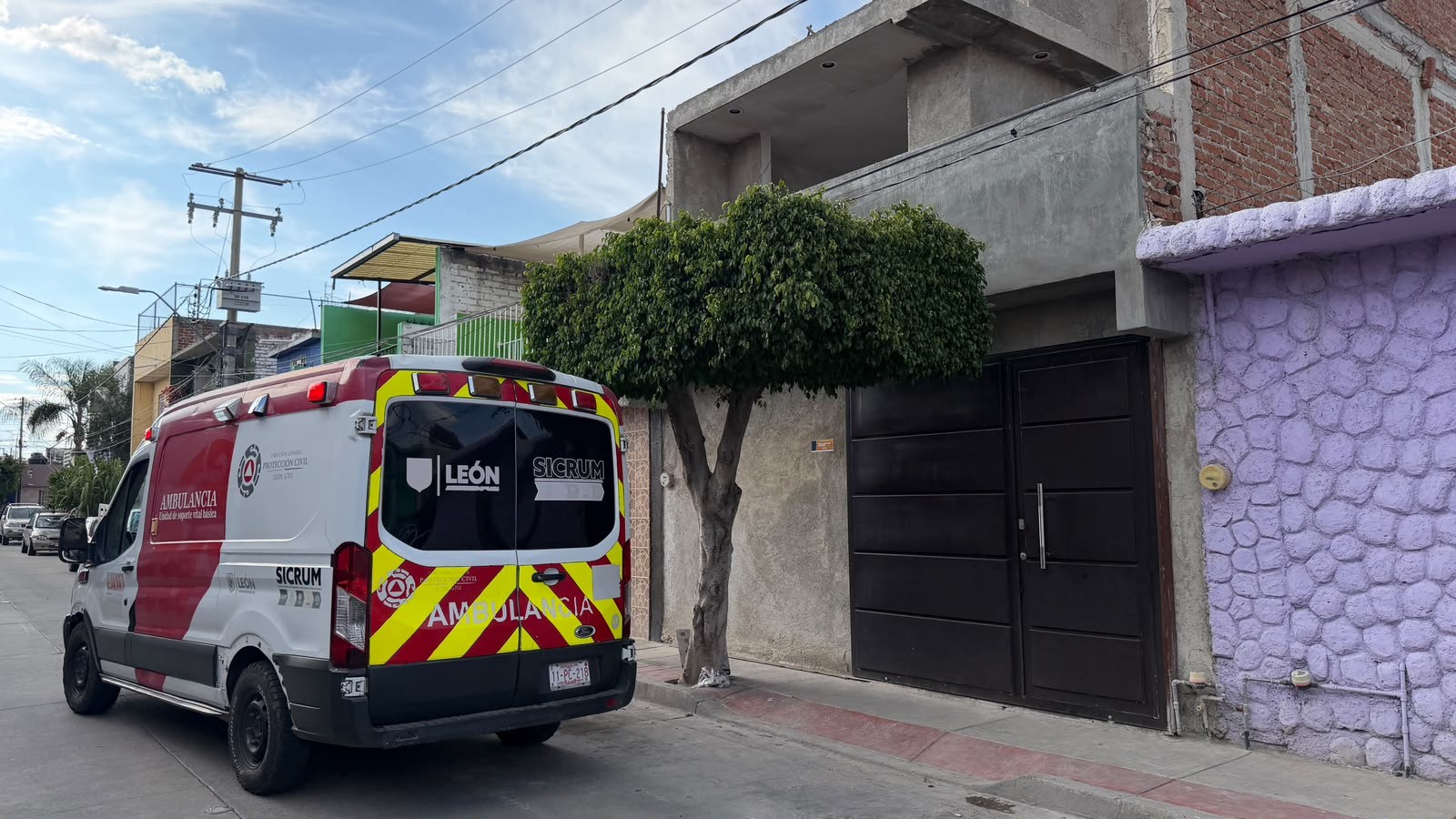 Trabajador de la construcción sufre descarga eléctrica y queda grave en la colonia Deportiva II