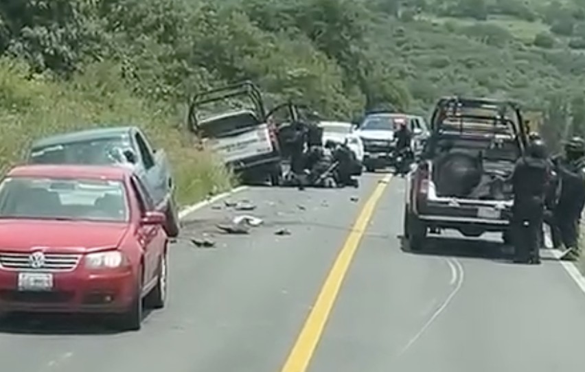 Matan a policía estatal y lesionan a otro en ataque armado en Pénjamo